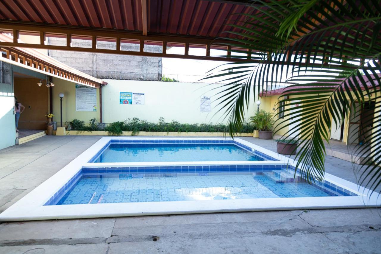 Hotel Internacional Palmerola Comayagua Exteriör bild